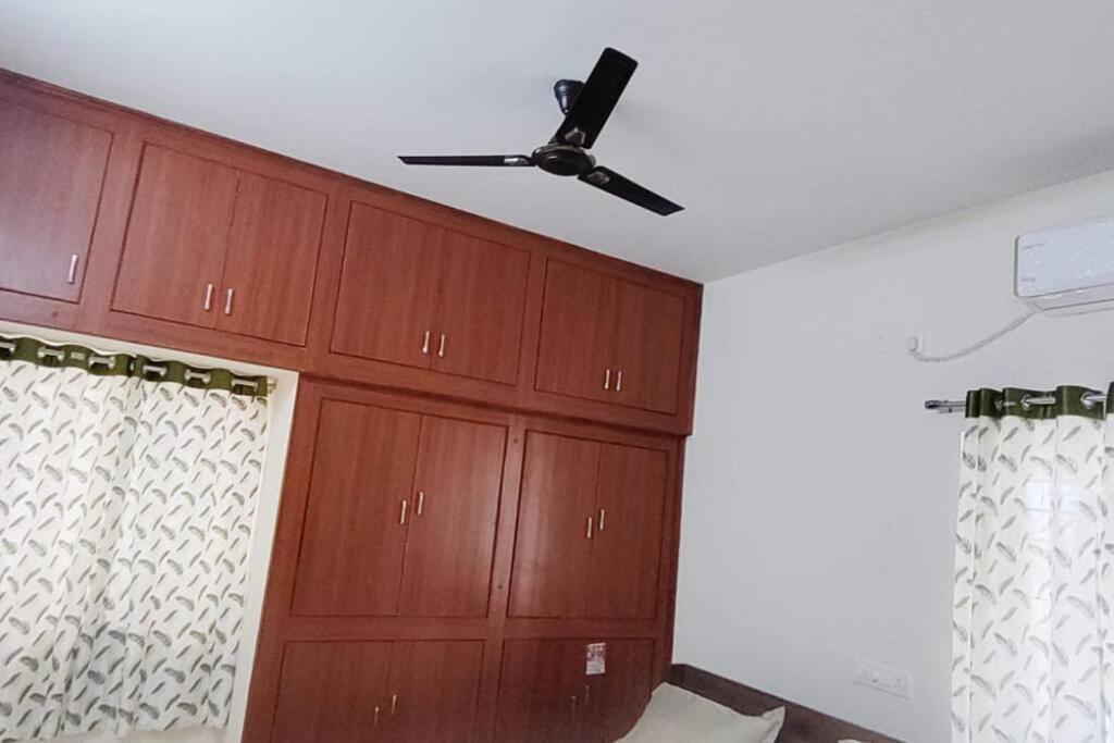 Servostay 2 Bhk Fully Furnished In Hafeezpet #302 Hyderabad Exterior photo